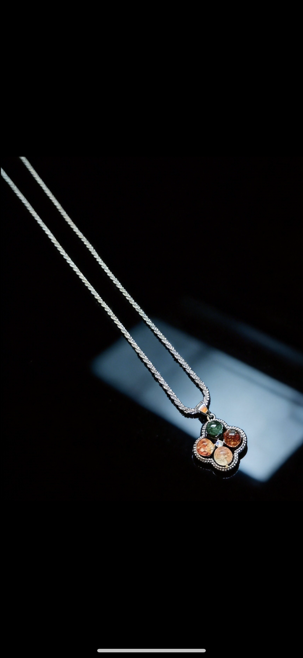 Four Seasons Phantom Quartz Necklace |四季幽靈四葉草項鍊