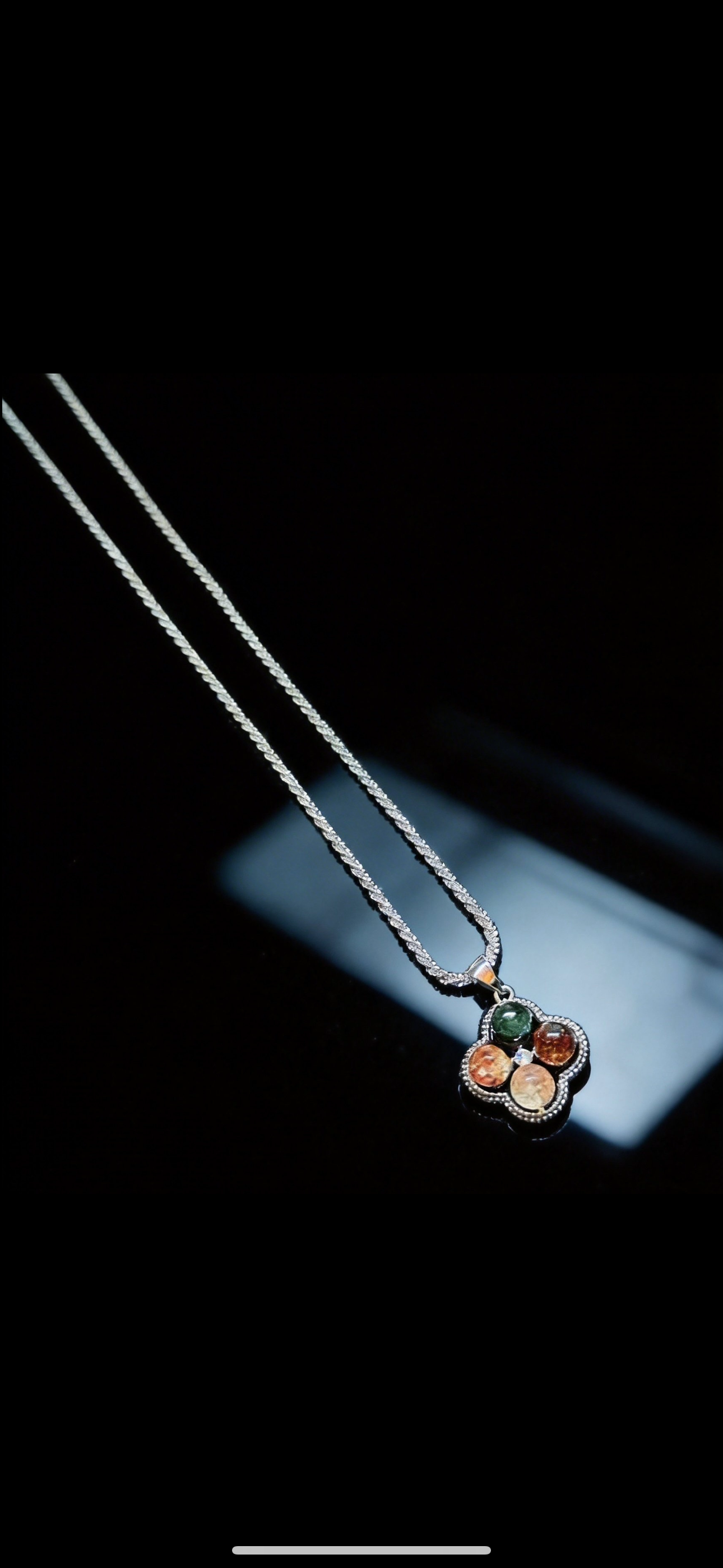 Four Seasons Phantom Quartz Necklace |四季幽靈四葉草項鍊