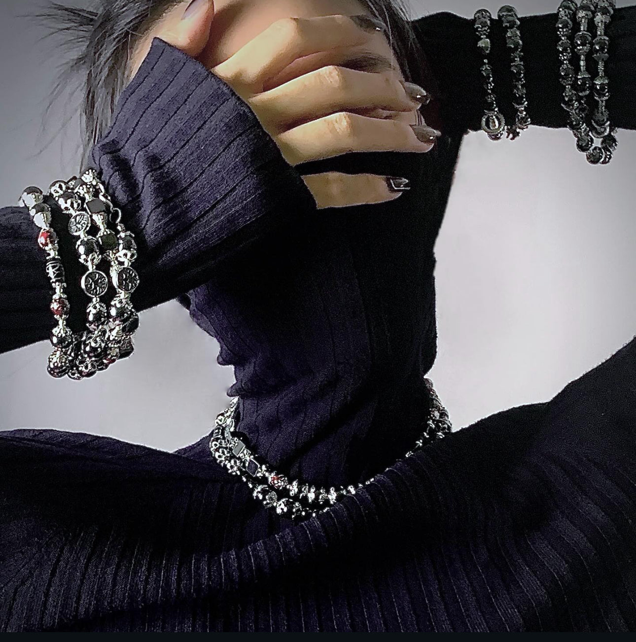 Hematite Serendipity Box｜Custom Size・Choose Your Meaning・Random Charm Style｜赤鐵礦結緣盲盒｜客製手圍・選擇寓意・隨機藏銀配飾 海底輪