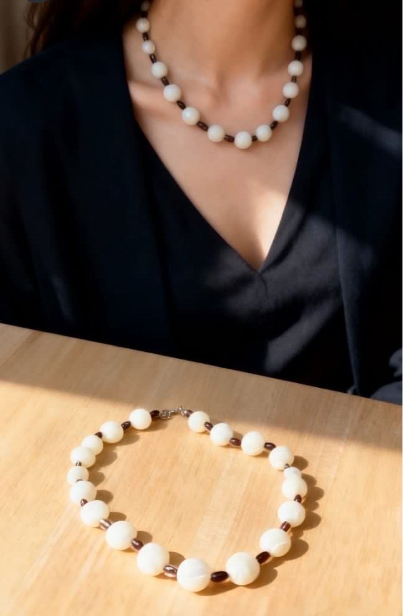 Designer Black & White Mother-of-Pearl Necklace｜42.5cm｜14mm Natural Shell｜Classic Elegance｜設計款黑白貝母項鏈｜天然貝母珠｜經典優雅百搭款