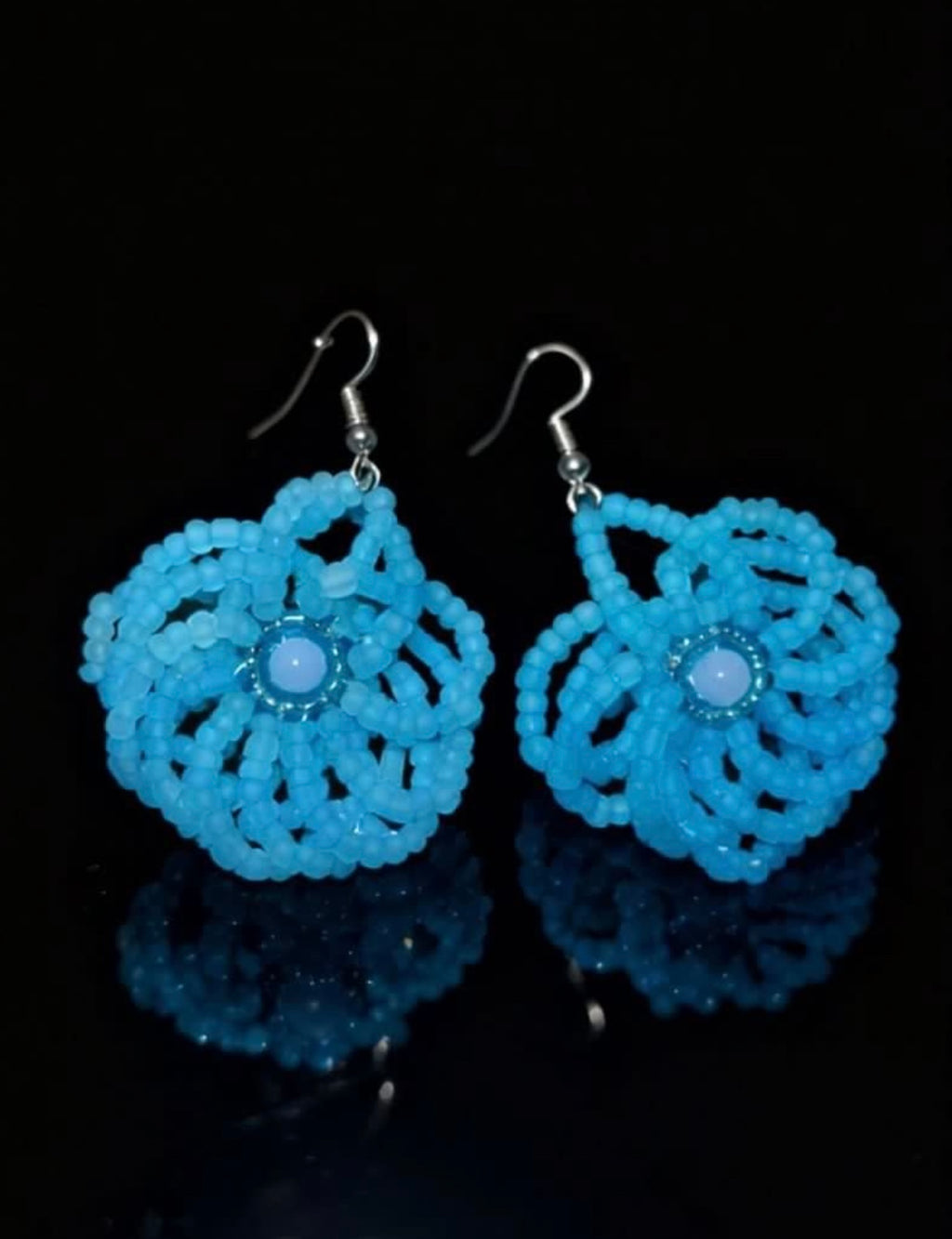 KC Gold Handmade Tassel Earrings｜Designer Beaded Earrings｜Light & Elegant｜KC金手工流蘇耳環｜設計款串珠耳環｜輕盈靈動