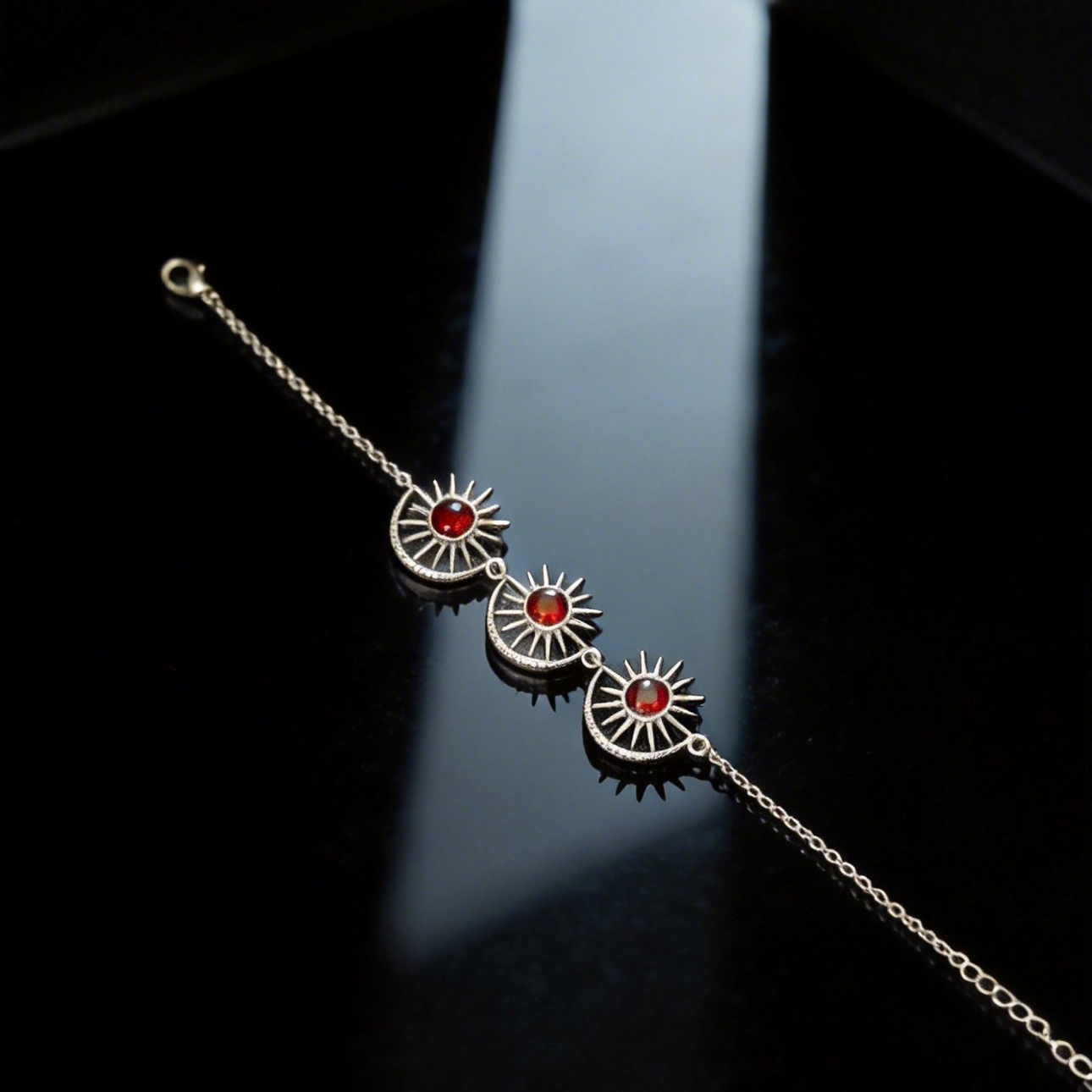 Vintage Sunburst Design Garnet 925 Sterling Silver Bracelet｜復古太陽花設計 石榴石 925銀手鏈 海底輪
