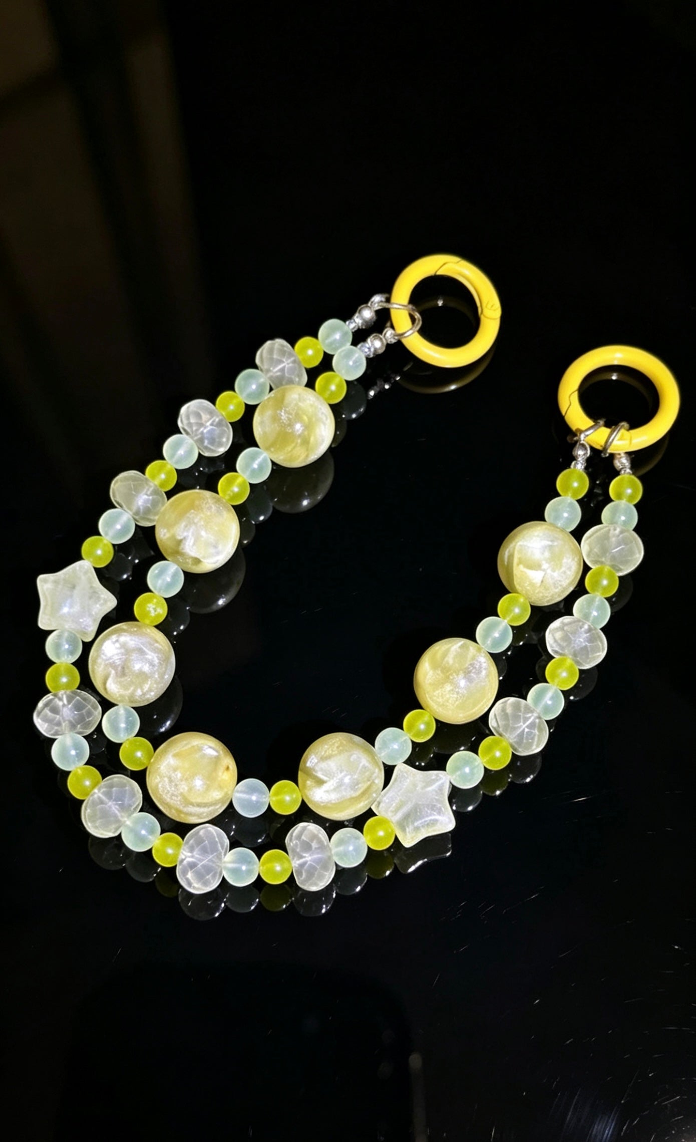 Natural Yellow Crystal Phone Lanyard | Golden Muscovite Lemon Quartz Prehnite Wrist Strap｜天然黃水晶手機掛繩 黃金鋰雲母 檸檬晶 葡萄石 手腕掛繩